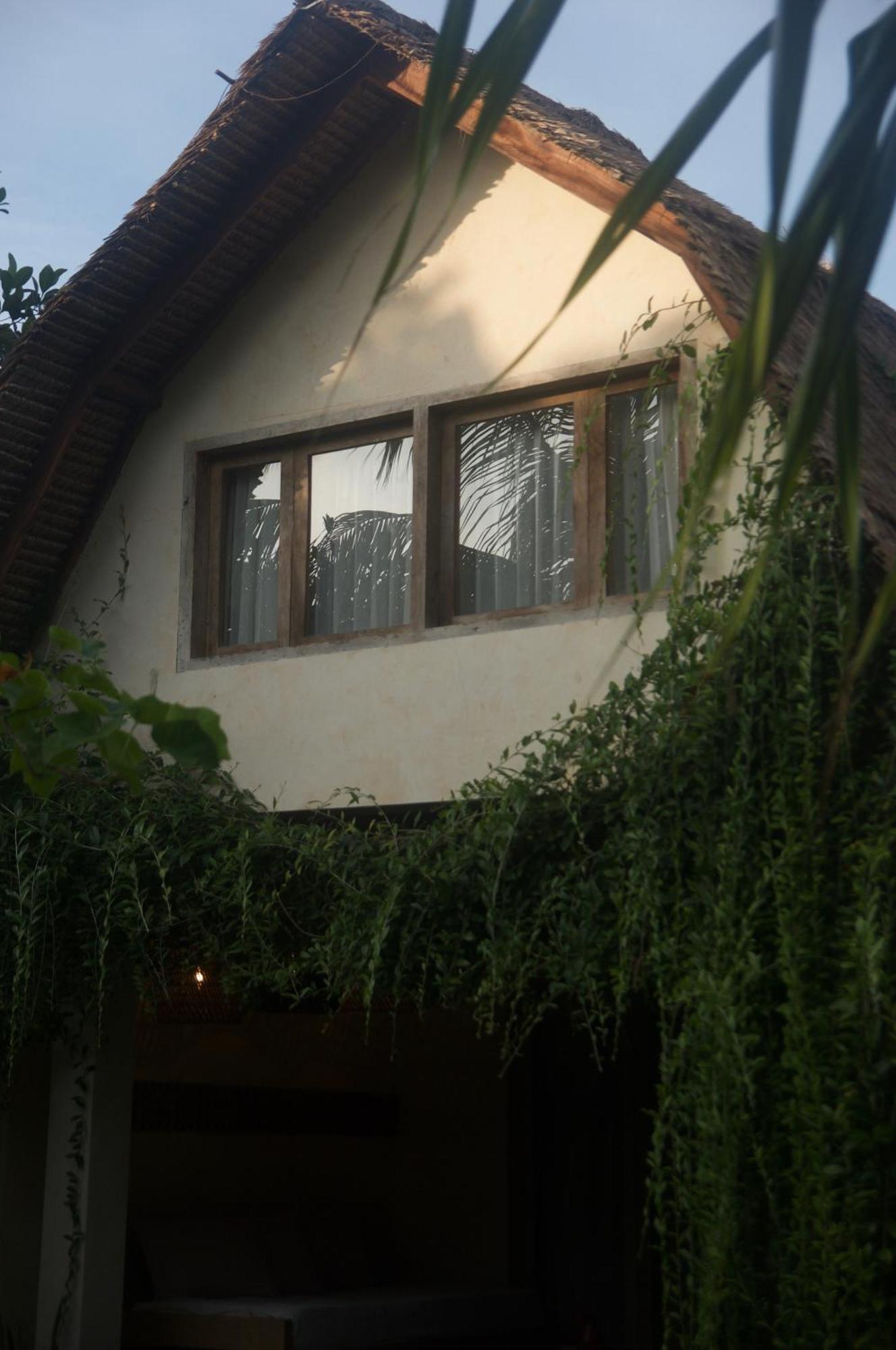Owa Lodge Areguling Kuta  Exterior foto