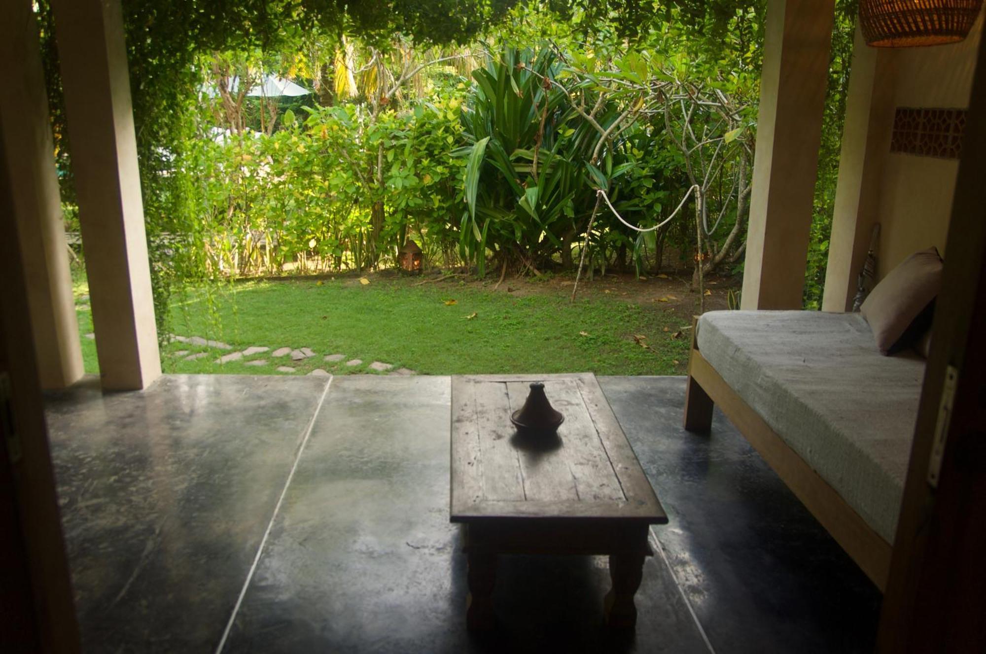 Owa Lodge Areguling Kuta  Habitación foto