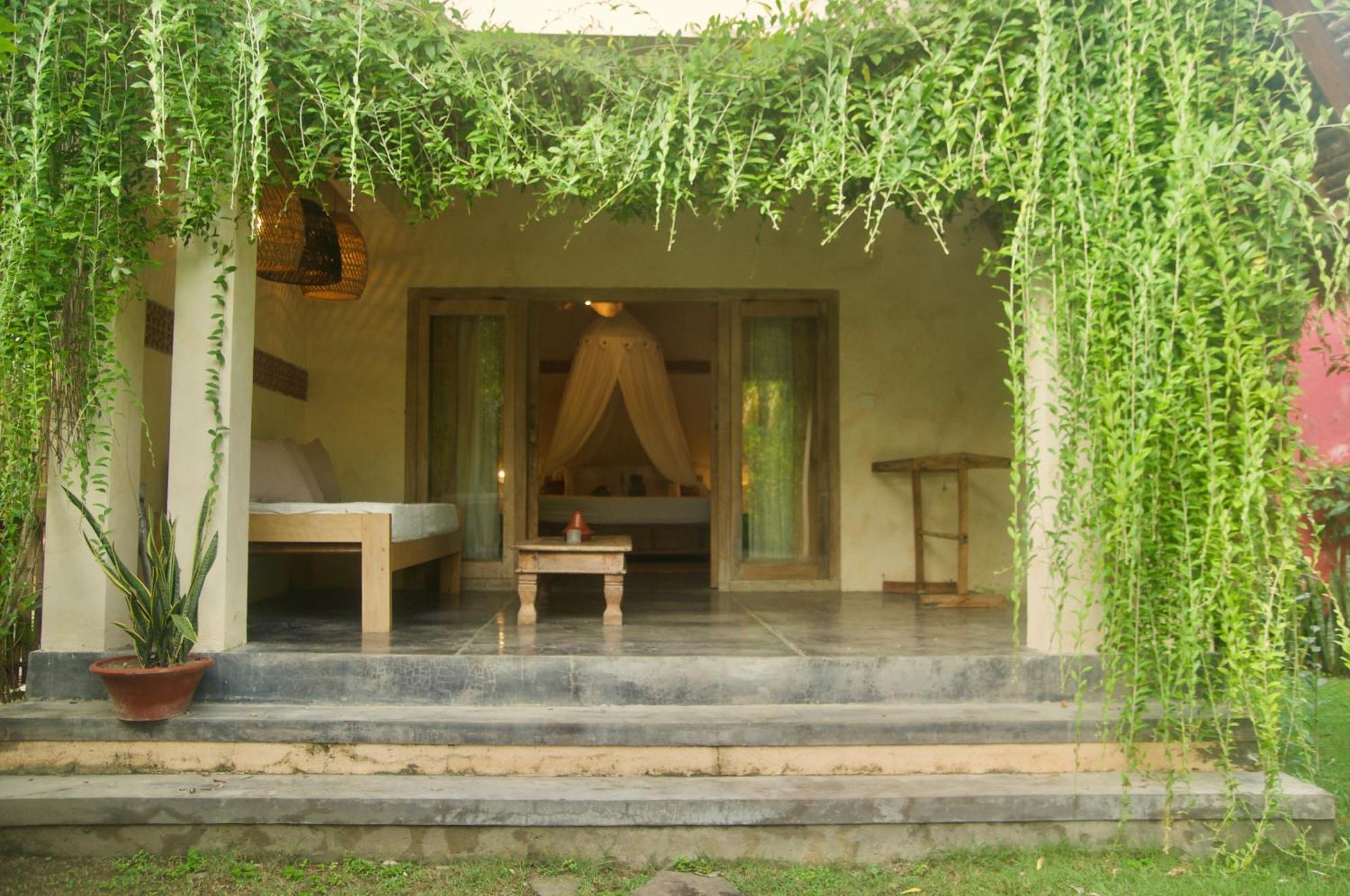Owa Lodge Areguling Kuta  Habitación foto